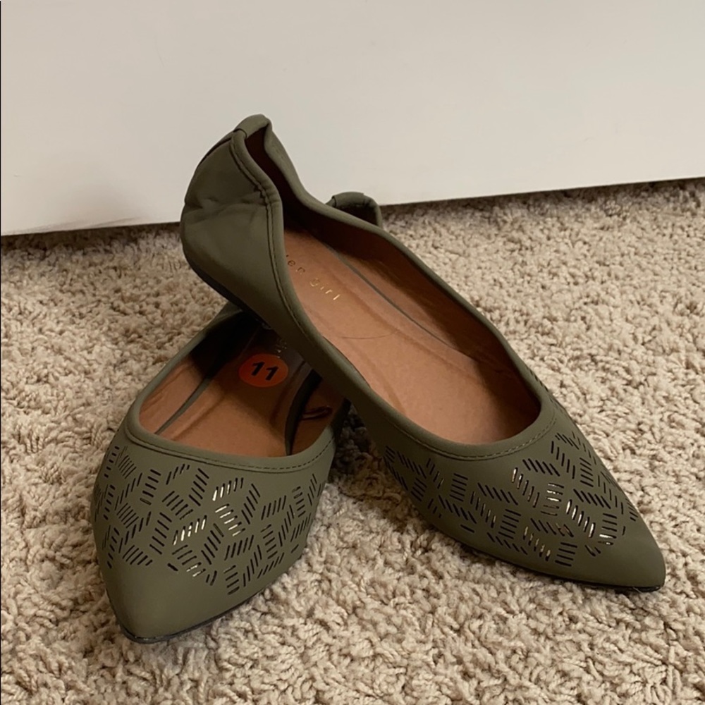 Pointed Green Flats